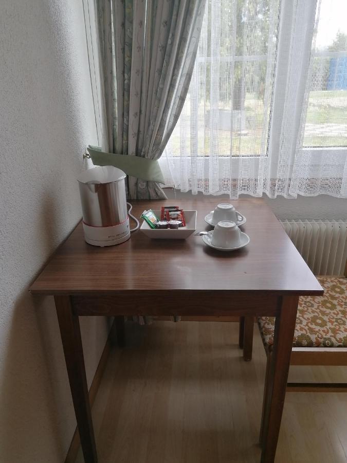 Simplonblick - Self Check-In Motel Raron Екстериор снимка